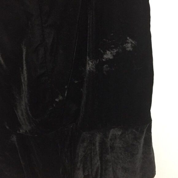 Scripted Black Velvet Ruffle Asymmetrical Dress - Picture 5 of 7